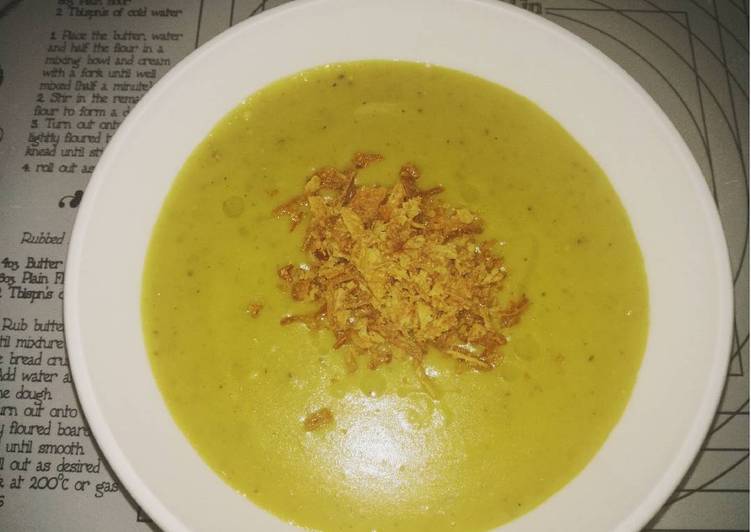 Recipe of Quick Smokey vegan pea and potato soup