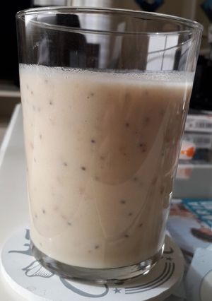 Una foto de Batido de manzana, plátano y té rojo
