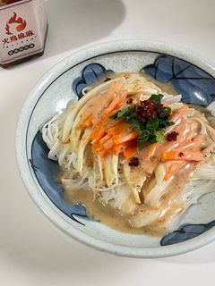 日式食譜|日式辣胡麻涼麵-家庭小料理 的食譜成品照片