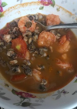 A picture of Seafood pepper soup.