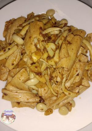 รูปของ ฟองเต้าหู้ผัดซอสเสฉวน (Spicy Tofu Skin in Sichuan Sauce)