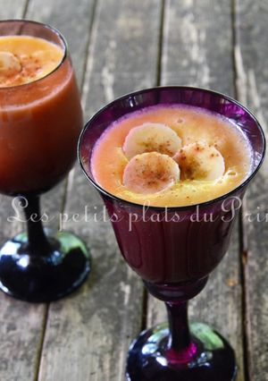 Une photo de Smoothie Ananas, banane, melon, jus d'orange et cannelle