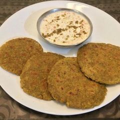 A picture of Bajre ka aloo parantha.