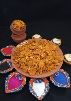 પૌંઆ ચેવડો (Pauva Chevdo Recipe In Gujarati) રેસીપી મુખ્ય ફોટો
