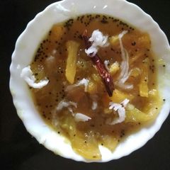 A picture of Raw tomato pineapple coconut chutney.