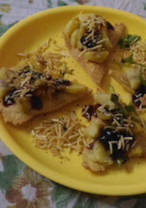 A picture of Nachos chaat.