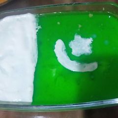 A picture of 3 layered Pakistan Custard.