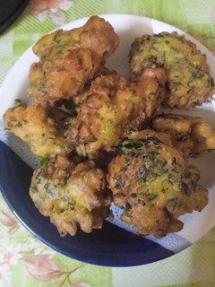 Una foto de Buñuelos de brócoli