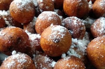 Langkah Mudah untuk Menyiapkan Kelepon Ubi Goreng Untuk Jualan