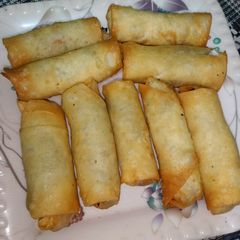 A picture of Potato spring rolls.