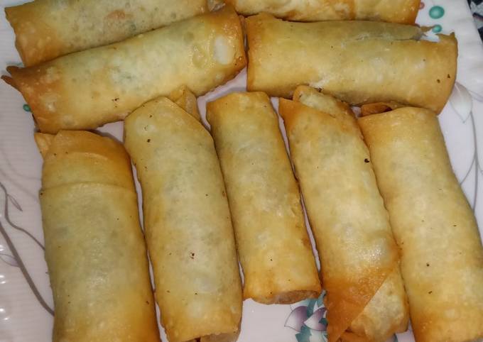 Potato spring rolls