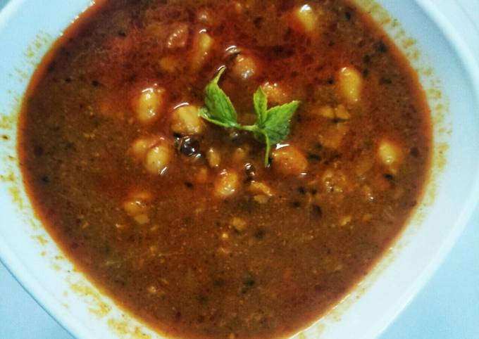 Aalu chhole ki sabji Recipe by Saanvi's Kitchen - Cookpad