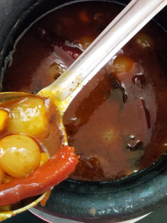 பூண்டு காரக்குழம்பு(POONDU KARA KUZHAMBU RECIPE IN TAMIL) செய்முறை முக்கிய புகைப்படம்