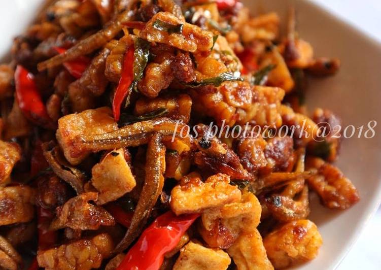 Proses memasak Orek 3 T (Tahu, Tempe, Teri) yang Bisa Manjain Lidah