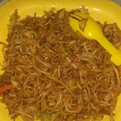 A picture of Noodles.