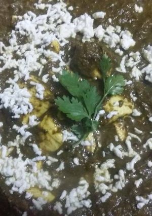 पालक पनीर (Palak paneer recipe in hindi) रेसिपी मुख्य फोटो
