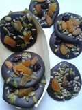 Monedas de Chocolate con Frutos Secos