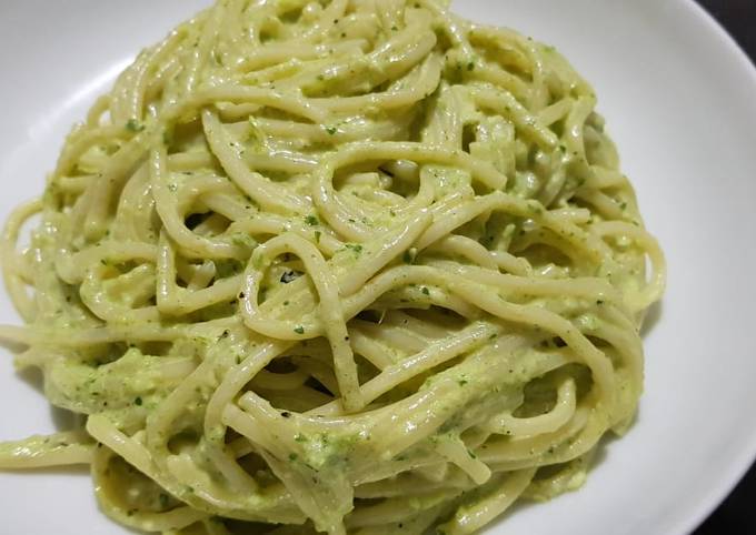 Espagueti Verde Con Queso Philadelphia Receta De Maymith Cookpad