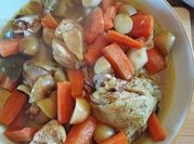 Une photo de poulet pomme grenaille