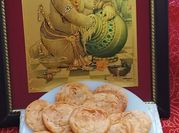 A picture of corn flour puri