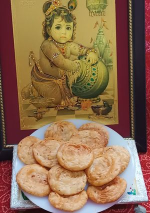 A picture of Satpadi /Verki /Layer poori.