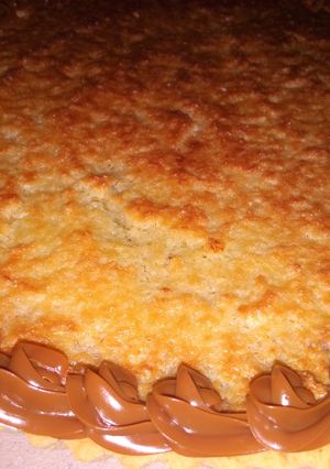 Una foto de Tarta de coco y dulce de leche