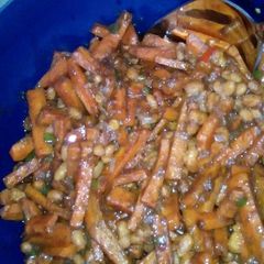 A picture of Carrot and chillies salad.