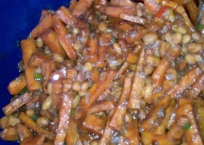 Carrot and chillies salad