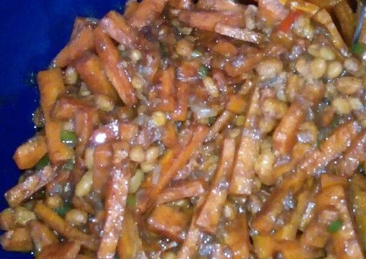 Steps to Make Favorite Carrot and chillies salad