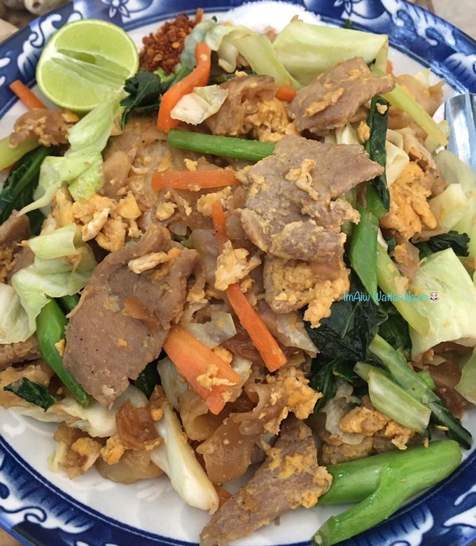 รูปของ “ผัดซีอิ้วเส้นใหญ่”