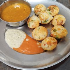 A picture of Moong dal Appe with Bell Peppers.