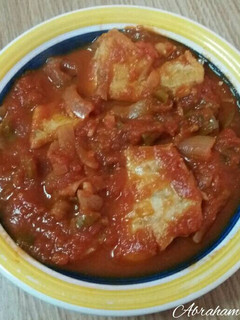 Una foto de Bacalao con tomate
