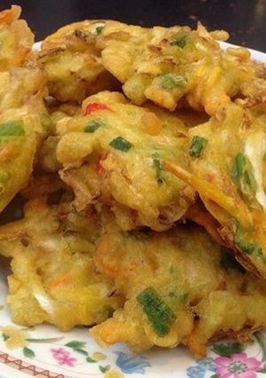 Foto resep Bakwan kubis wortel enakk 😍