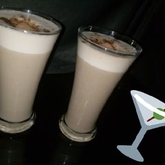 A picture of Milo and Banana milkshake.