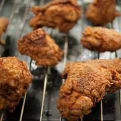 A picture of Fried chicken.