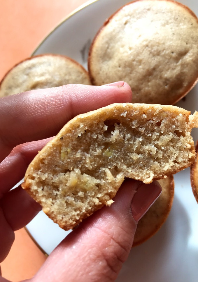 Una foto de Muffin de banana y dulce de leche 😋