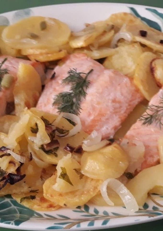 Una foto de Salmón al horno