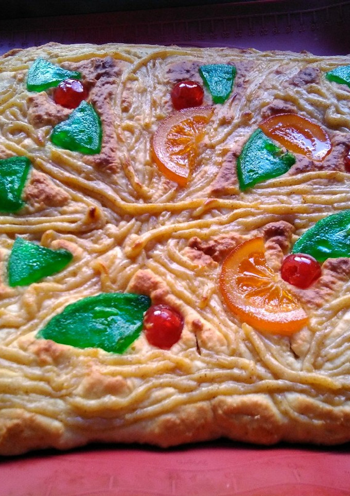 Una foto de Coca de crema de Sant Joan