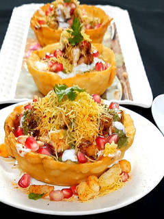 कटोरी चाट (Katori chaat recipe in hindi) रेसिपी मुख्य फोटो