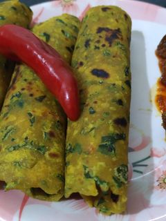 થેપલા (Thepla Recipe in Gujarati) રેસીપી મુખ્ય ફોટો