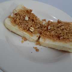 A picture of Roti selai kacang granola (diet).