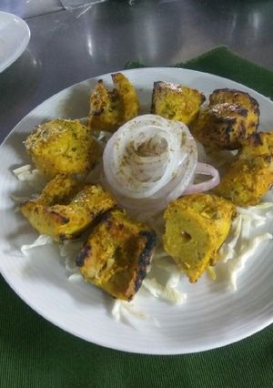 A picture of Tandoori fish tikka.