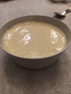 Una foto de Crema de espárragos blancos