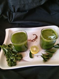 ગ્રીન જ્યુસ (Green Juice Recipe In Gujarati) રેસીપી મુખ્ય ફોટો