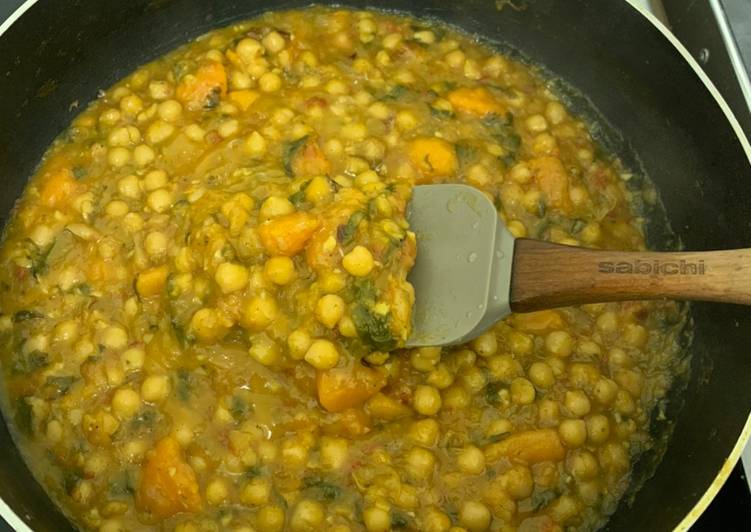 Easy Chickpea curry (vegan)