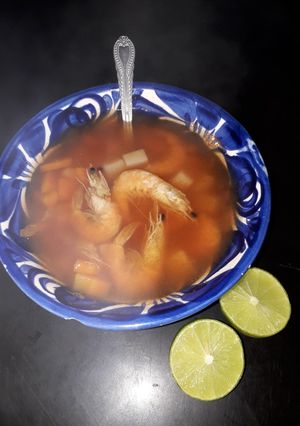 Una foto de Caldo de camarón