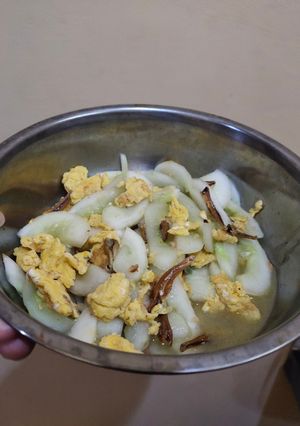 Foto resep Tumis mentimun dan telur yang sehat