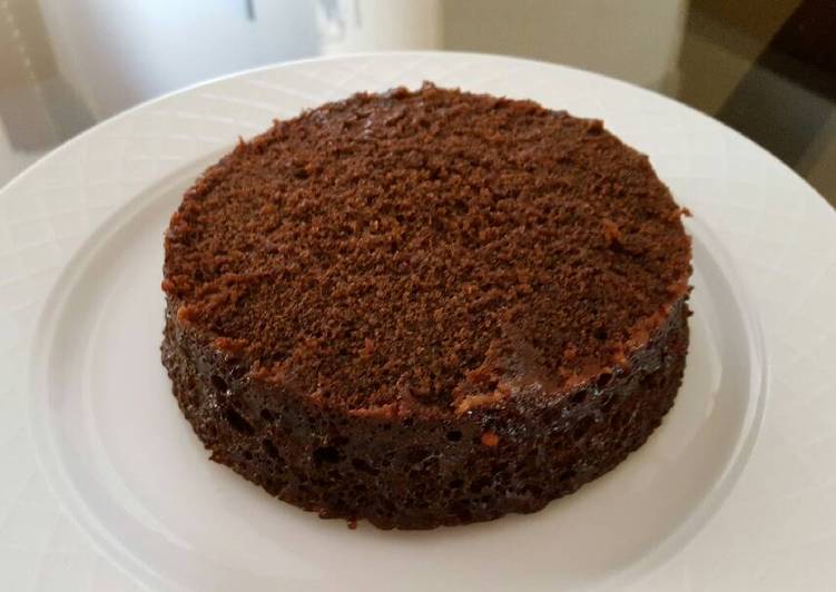 Chocolate cake in microwave