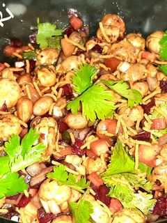 मखाना भेल (Makhana Bhel Recipe in Hindi) रेसिपी मुख्य फोटो