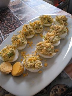 Una foto de Huevos rellenos